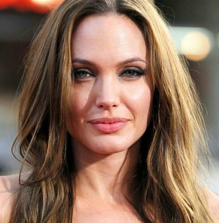 Angelina Jolie, program pentru copii la BBC