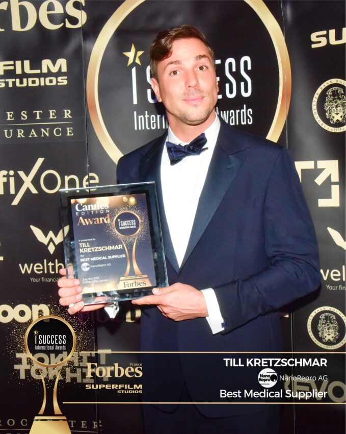 Till Kretzschmar won the ,,Best Medical Supplier” – NanoRepro AG  Award at I Success Gala – Cannes edition